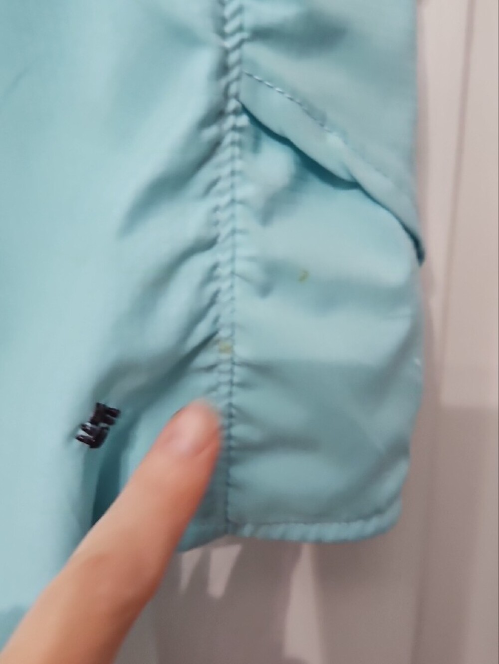 Columbia Short-Sleeve Fishing Shirt in Aqua - Picture 7 of 7